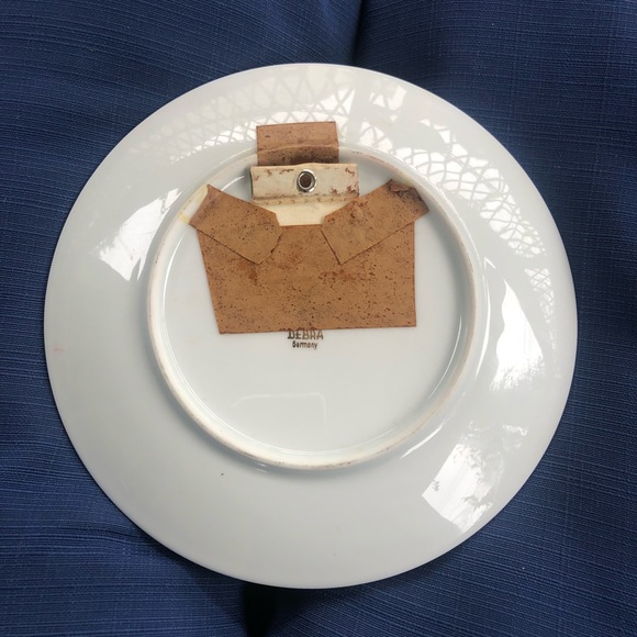 Vintage Fall Collector’s Plate - Picture 2 of 6